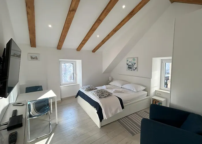 Apartment Mikula And Cvita Stone House Split