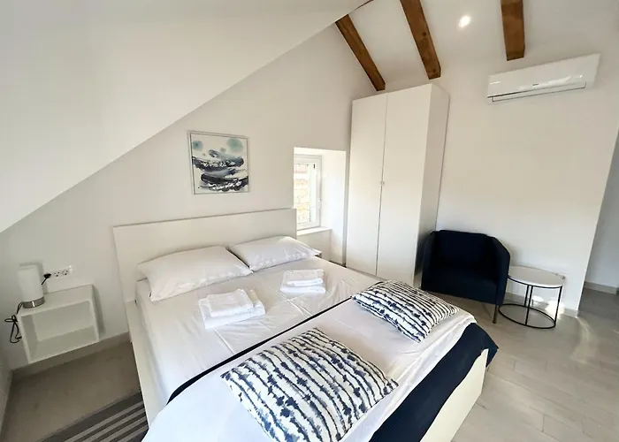 Apartment Mikula And Cvita Stone House Split