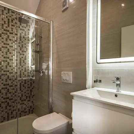 דירה Mikula And Cvita Stone House